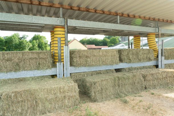 Biomilchhof Berl: Unsere Heutrocknung